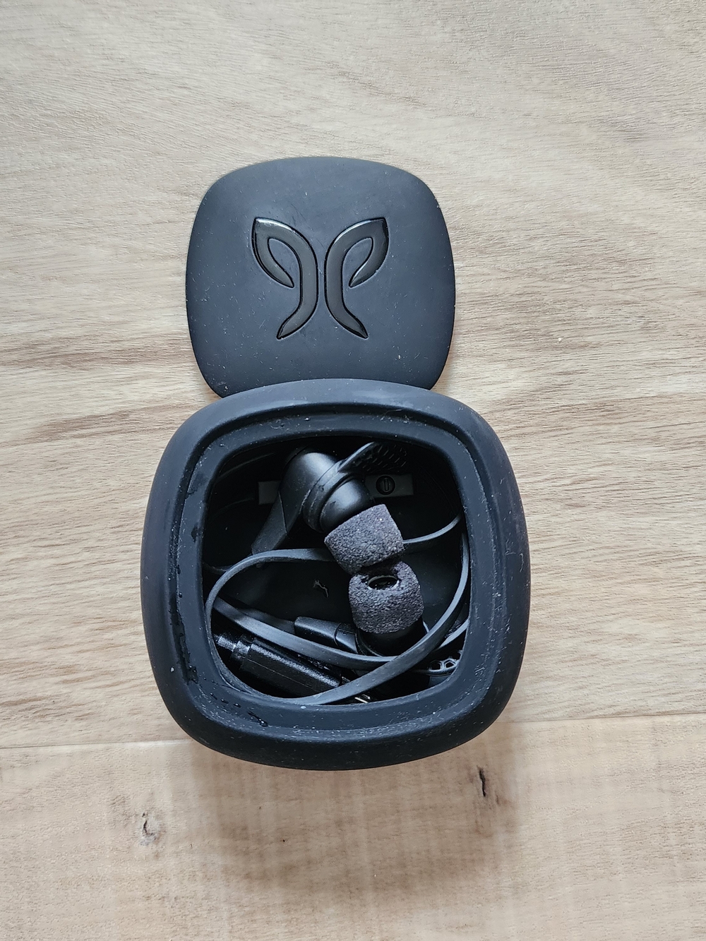 Jaybird Black In-Ear Sports Earbuds with Carrying Case